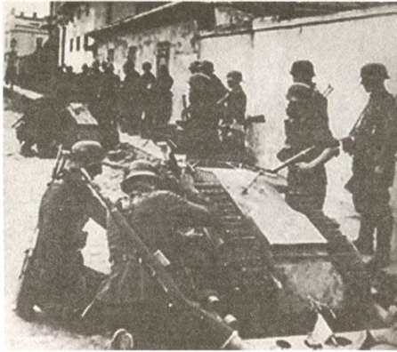 Иллюстрация к книге — "Штрафники" СС. Зондеркоманда "Дирлевангер" [i_061.jpg]