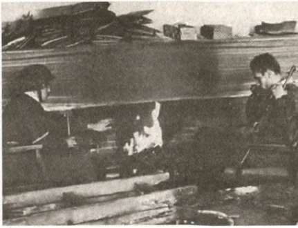 Иллюстрация к книге — "Штрафники" СС. Зондеркоманда "Дирлевангер" [i_075.jpg]