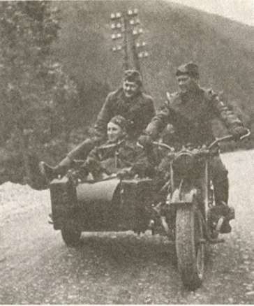 Иллюстрация к книге — "Штрафники" СС. Зондеркоманда "Дирлевангер" [i_082.jpg]