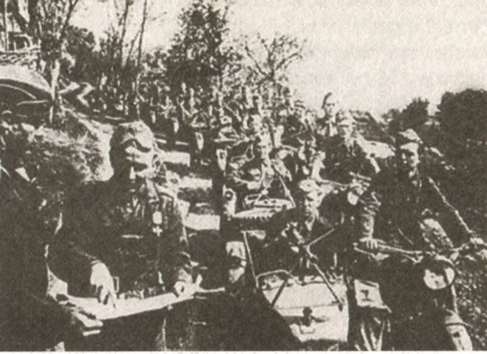 Иллюстрация к книге — "Штрафники" СС. Зондеркоманда "Дирлевангер" [i_087.jpg]