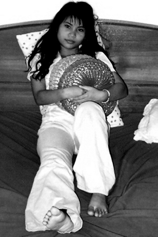 Иллюстрация к книге — Всего лишь 13. Подлинная история Лон [i_016.jpg]