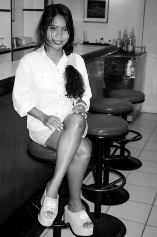 Иллюстрация к книге — Всего лишь 13. Подлинная история Лон [i_030.jpg]