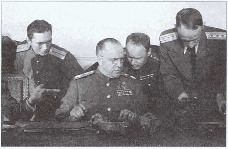 Иллюстрация к книге — Японский козырь Сталина. От Цусимы до Хиросимы [i_030.jpg]