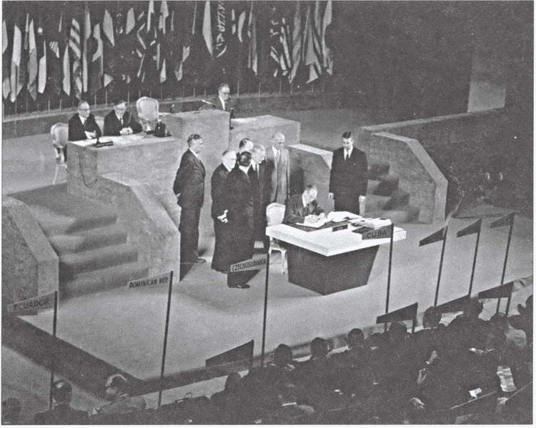 Иллюстрация к книге — Японский козырь Сталина. От Цусимы до Хиросимы [i_040.jpg]