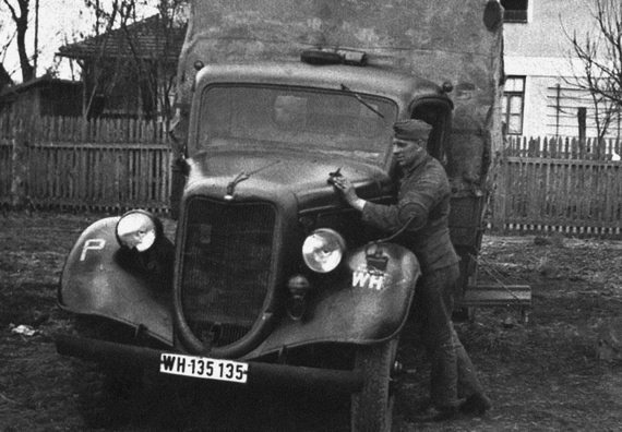 Иллюстрация к книге — Автонашествие на СССР. Трофейные и лендлизовские автомобили [i_052.jpg]