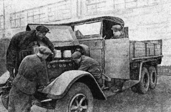 Иллюстрация к книге — Автонашествие на СССР. Трофейные и лендлизовские автомобили [i_059.jpg]