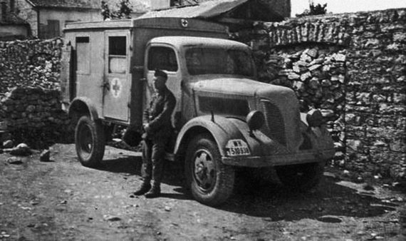 Иллюстрация к книге — Автонашествие на СССР. Трофейные и лендлизовские автомобили [i_071.jpg]