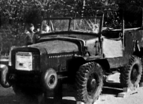 Иллюстрация к книге — Автонашествие на СССР. Трофейные и лендлизовские автомобили [i_104.jpg]