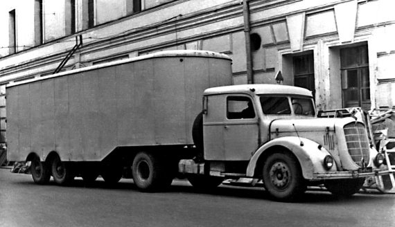 Иллюстрация к книге — Автонашествие на СССР. Трофейные и лендлизовские автомобили [i_137.jpg]