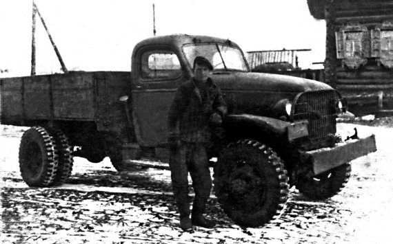 Иллюстрация к книге — Автонашествие на СССР. Трофейные и лендлизовские автомобили [i_170.jpg]