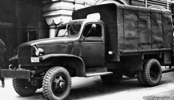 Иллюстрация к книге — Автонашествие на СССР. Трофейные и лендлизовские автомобили [i_172.jpg]