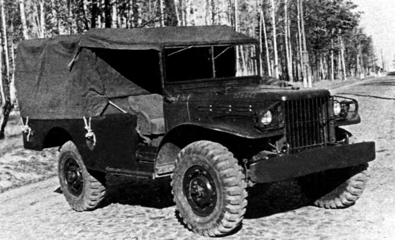 Иллюстрация к книге — Автонашествие на СССР. Трофейные и лендлизовские автомобили [i_182.jpg]