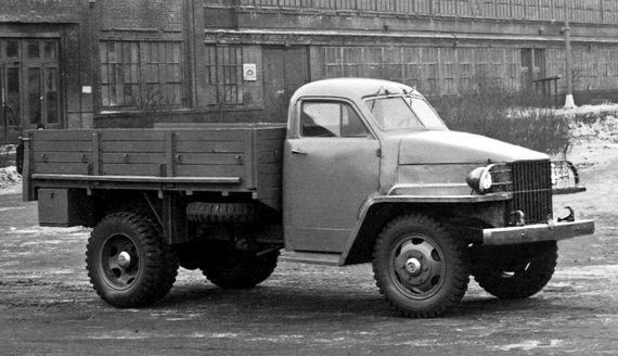 Иллюстрация к книге — Автонашествие на СССР. Трофейные и лендлизовские автомобили [i_217.jpg]