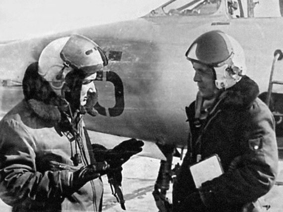 Иллюстрация к книге — Выжженное небо Афгана. Боевая авиация в Афганской войне [i_021.jpg]