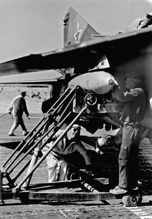 Иллюстрация к книге — Выжженное небо Афгана. Боевая авиация в Афганской войне [i_055.jpg]