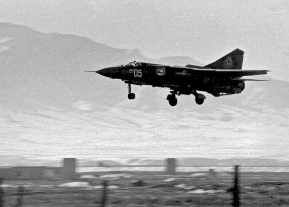 Иллюстрация к книге — Выжженное небо Афгана. Боевая авиация в Афганской войне [i_060.jpg]