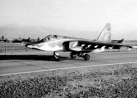 Иллюстрация к книге — Выжженное небо Афгана. Боевая авиация в Афганской войне [i_088.jpg]