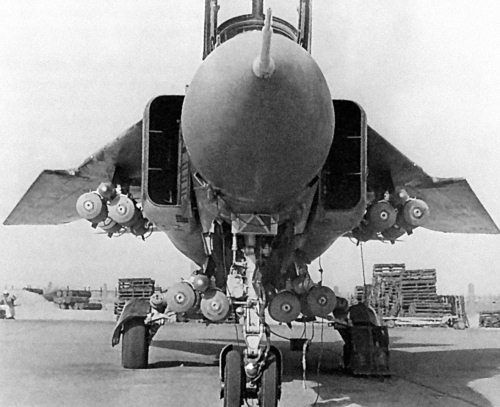 Иллюстрация к книге — Выжженное небо Афгана. Боевая авиация в Афганской войне [i_119.jpg]