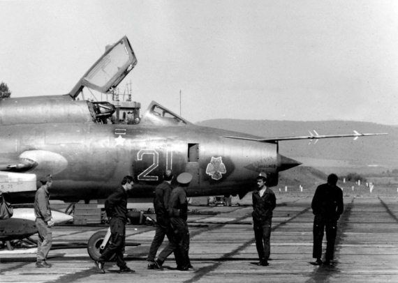 Иллюстрация к книге — Выжженное небо Афгана. Боевая авиация в Афганской войне [i_199.jpg]