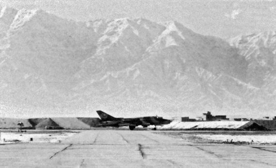 Иллюстрация к книге — Выжженное небо Афгана. Боевая авиация в Афганской войне [i_208.jpg]