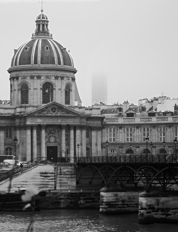 Иллюстрация к книге — В поисках Парижа, или Вечное возвращение [_071_1.jpg]