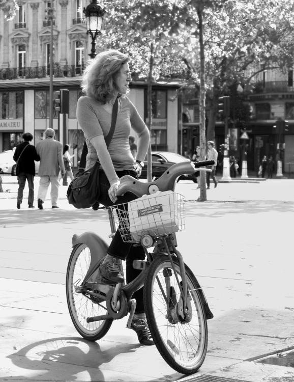 Иллюстрация к книге — В поисках Парижа, или Вечное возвращение [_207_1.jpg]