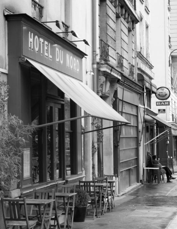 Иллюстрация к книге — В поисках Парижа, или Вечное возвращение [_383_1.jpg]