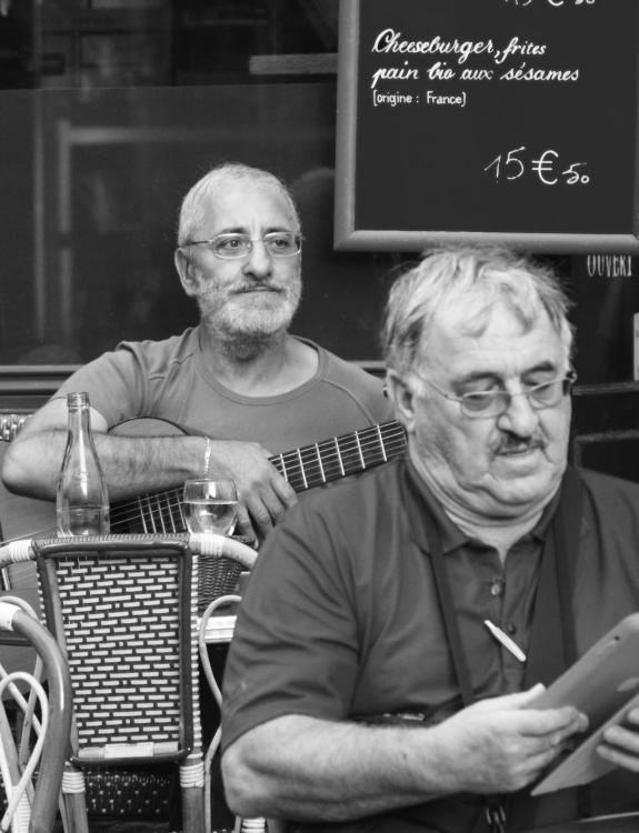 Иллюстрация к книге — В поисках Парижа, или Вечное возвращение [_399_1.jpg]