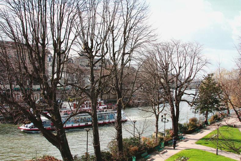 Иллюстрация к книге — Парижские подробности, или Неуловимый Париж [i_024.jpg]