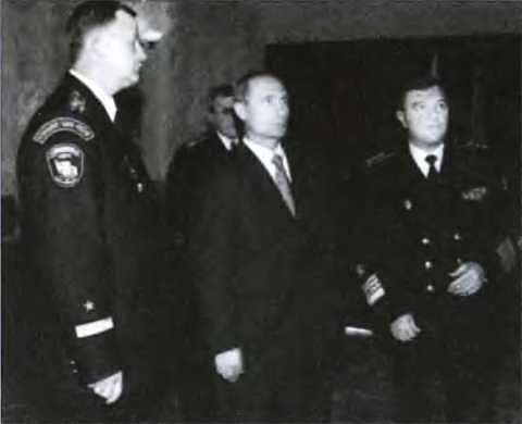 Иллюстрация к книге — АПРК "Курск". 10 лет спустя. Факты и версии [i_007.jpg]