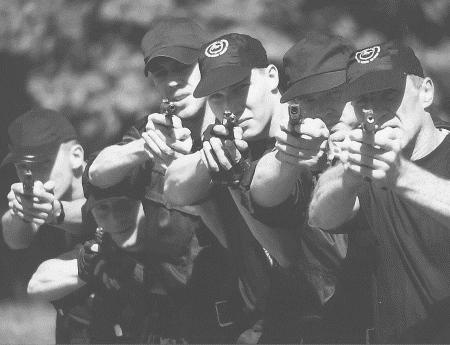 Иллюстрация к книге — Записки разумного авантюриста. Зазеркалье спецслужб [i_019.jpg]