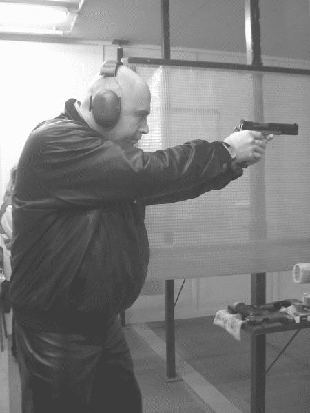 Иллюстрация к книге — Записки разумного авантюриста. Зазеркалье спецслужб [i_021.jpg]