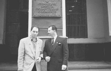 Иллюстрация к книге — Записки разумного авантюриста. Зазеркалье спецслужб [i_031.jpg]