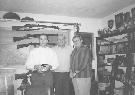 Иллюстрация к книге — Записки разумного авантюриста. Зазеркалье спецслужб [i_047.jpg]