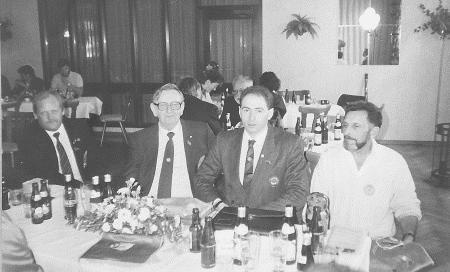 Иллюстрация к книге — Записки разумного авантюриста. Зазеркалье спецслужб [i_058.jpg]