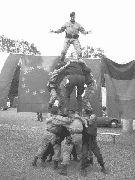 Иллюстрация к книге — Записки разумного авантюриста. Зазеркалье спецслужб [i_077.jpg]