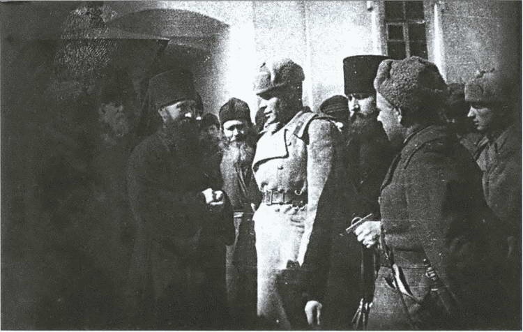 Иллюстрация к книге — Разделяй и властвуй. Нацистская оккупационная политика [i_037.jpg]