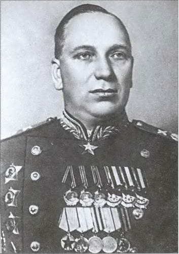 Иллюстрация к книге — Вацетис - Главком Республики [i_024.jpg]