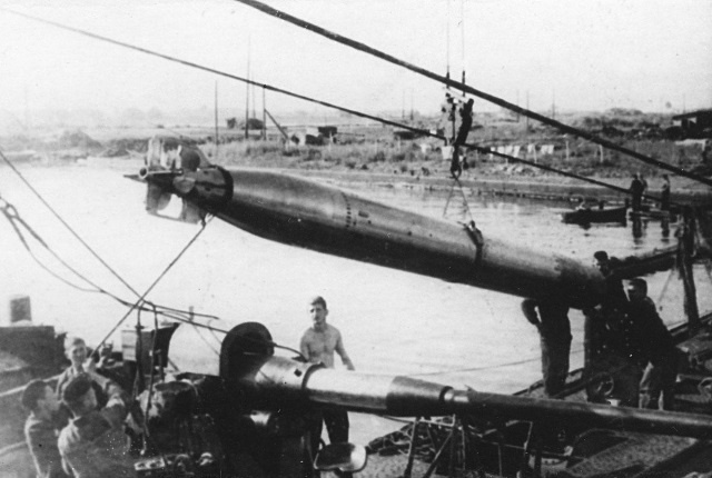 Иллюстрация к книге — Герои Черноморского Подплава [i_049.jpg]