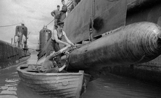 Иллюстрация к книге — Герои Черноморского Подплава [i_090.jpg]