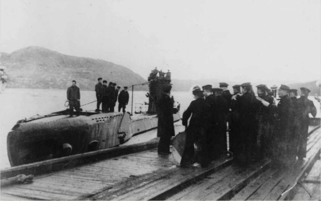 Иллюстрация к книге — Герои Черноморского Подплава [i_137.jpg]