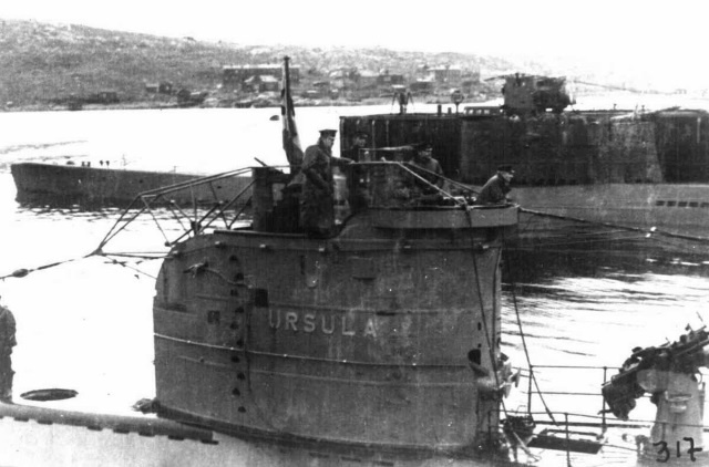 Иллюстрация к книге — Герои Черноморского Подплава [i_138.jpg]