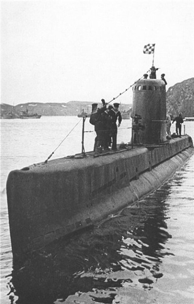 Иллюстрация к книге — Подводник-североморец Израиль Фисанович [i_075.jpg]