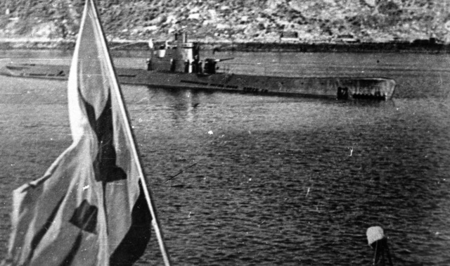 Иллюстрация к книге — Подводник-североморец Израиль Фисанович [i_096.jpg]