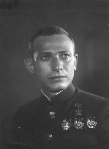 Иллюстрация к книге — Подводник-североморец Израиль Фисанович [i_124.jpg]