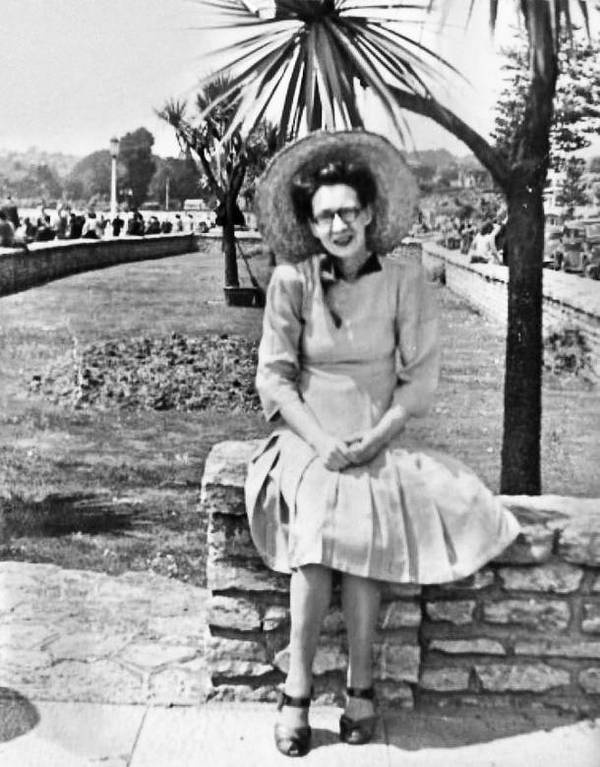 Иллюстрация к книге — «Острые козырьки»: как это было. Билли Кимбер, «Бирмингемская банда» и ипподромные войны 1920-х [i_045.jpg]