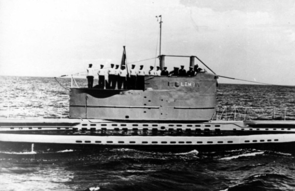 Иллюстрация к книге — Иностранные подводные лодки в составе ВМФ СССР [i_074.jpg]