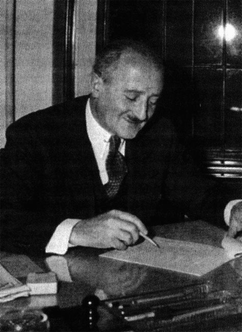 Иллюстрация к книге — Погоня за "Энигмой". Как был взломан немецкий шифр [i_033.jpg]