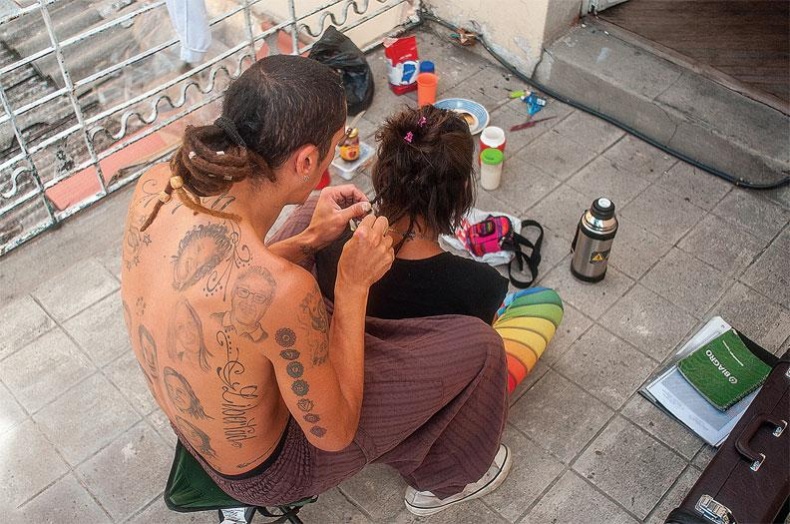 Иллюстрация к книге — Рома едет. Вокруг света без гроша в кармане [_103.jpg]