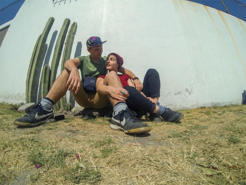 Иллюстрация к книге — Рома едет. Вокруг света без гроша в кармане [_88.jpg]